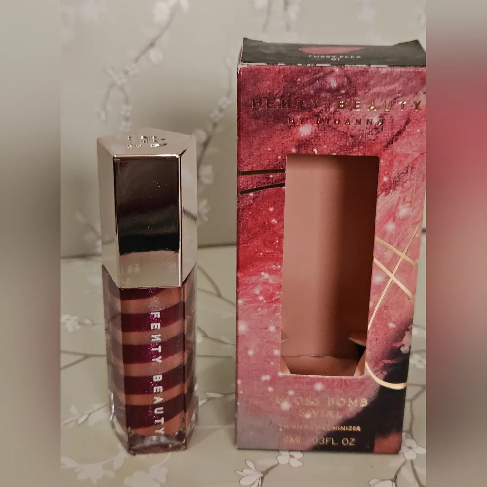Fenty Beauty Gloss Bomb Swirl Fussy Flex New - Picture 4 of 6